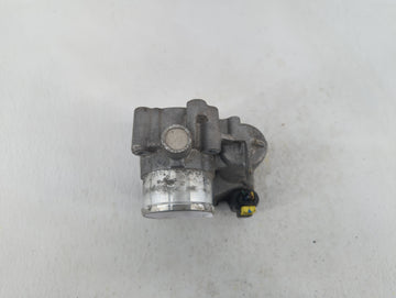 2013-2016 Ford Escape Throttle Body P/N:0 280 750 535 7S7G-9F991-CA Fits Fits 2013 2014 2015 2016 2017 2018 2019 OEM Used Auto Parts