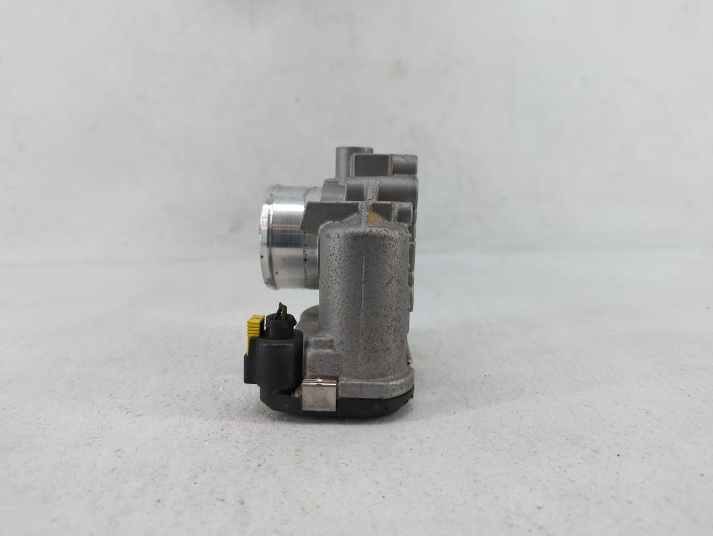 2013-2016 Ford Escape Throttle Body P/N:7S7G-9F991-CA Fits Fits 2013 2014 2015 2016 2017 2018 2019 OEM Used Auto Parts - Oem