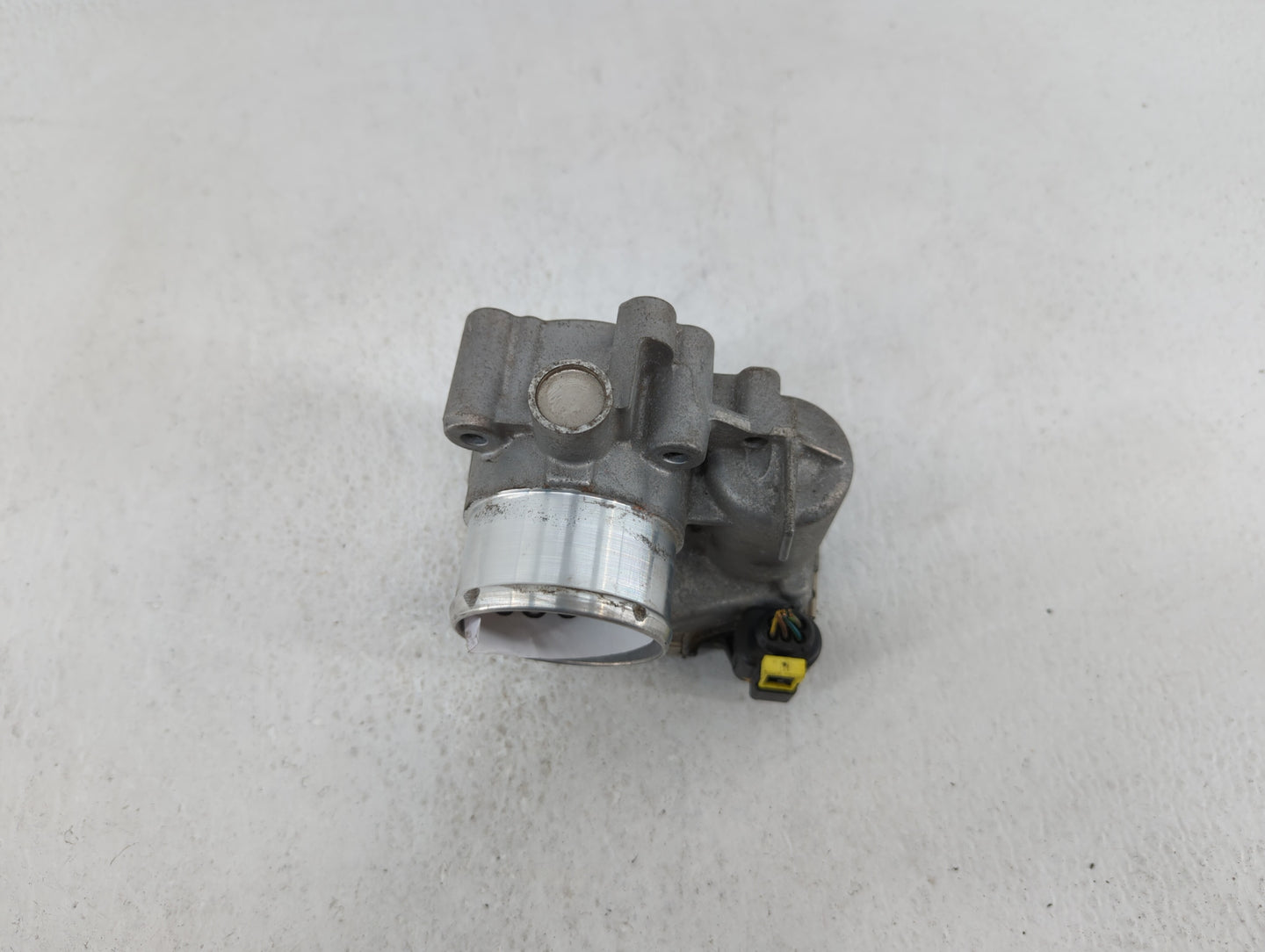 2013-2016 Ford Escape Throttle Body P/N:7S7G-9F991-CA Fits Fits 2013 2014 2015 2016 2017 2018 2019 OEM Used Auto Parts - Oem