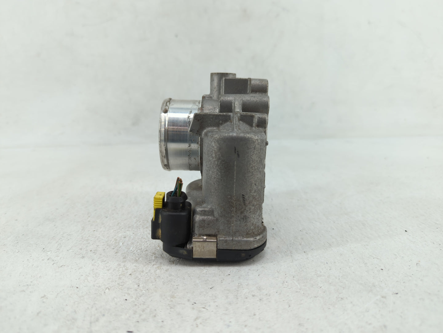 2013-2016 Ford Escape Throttle Body P/N:7S7G-9F991-CA Fits Fits 2013 2014 2015 2016 2017 2018 2019 OEM Used Auto Parts - Oem