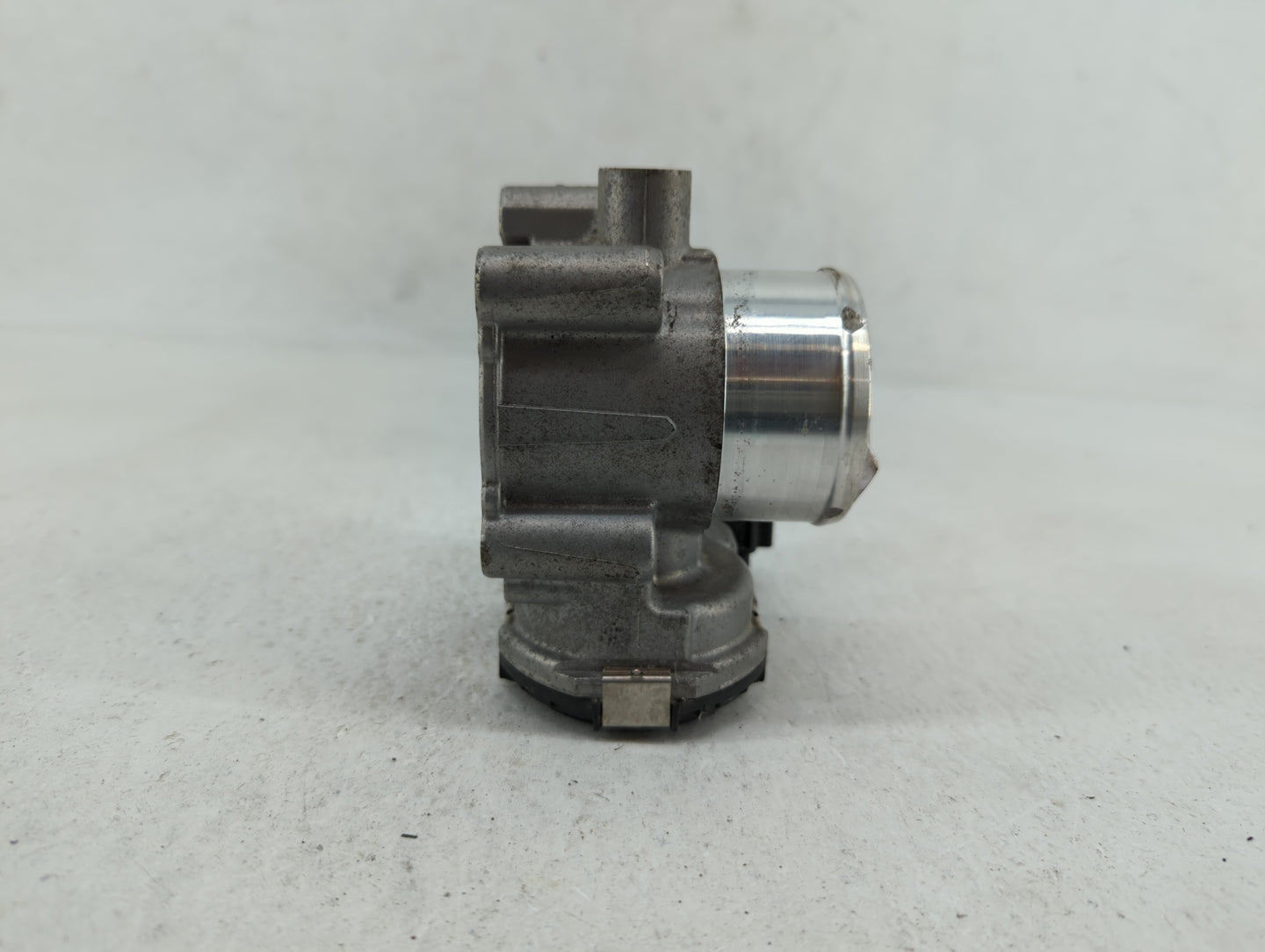 2013-2016 Ford Escape Throttle Body P/N:7S7G-9F991-CA Fits Fits 2013 2014 2015 2016 2017 2018 2019 OEM Used Auto Parts - Oem