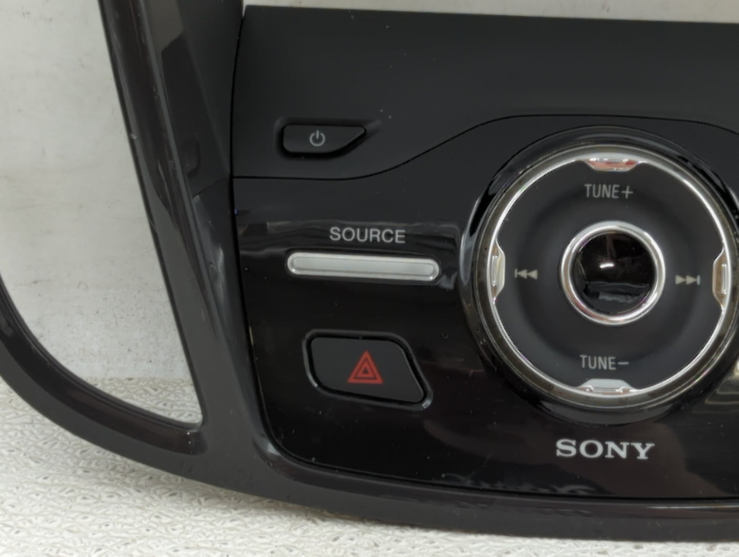 2013-2016 Ford Escape Radio Control Panel - Oemusedautoparts1.com