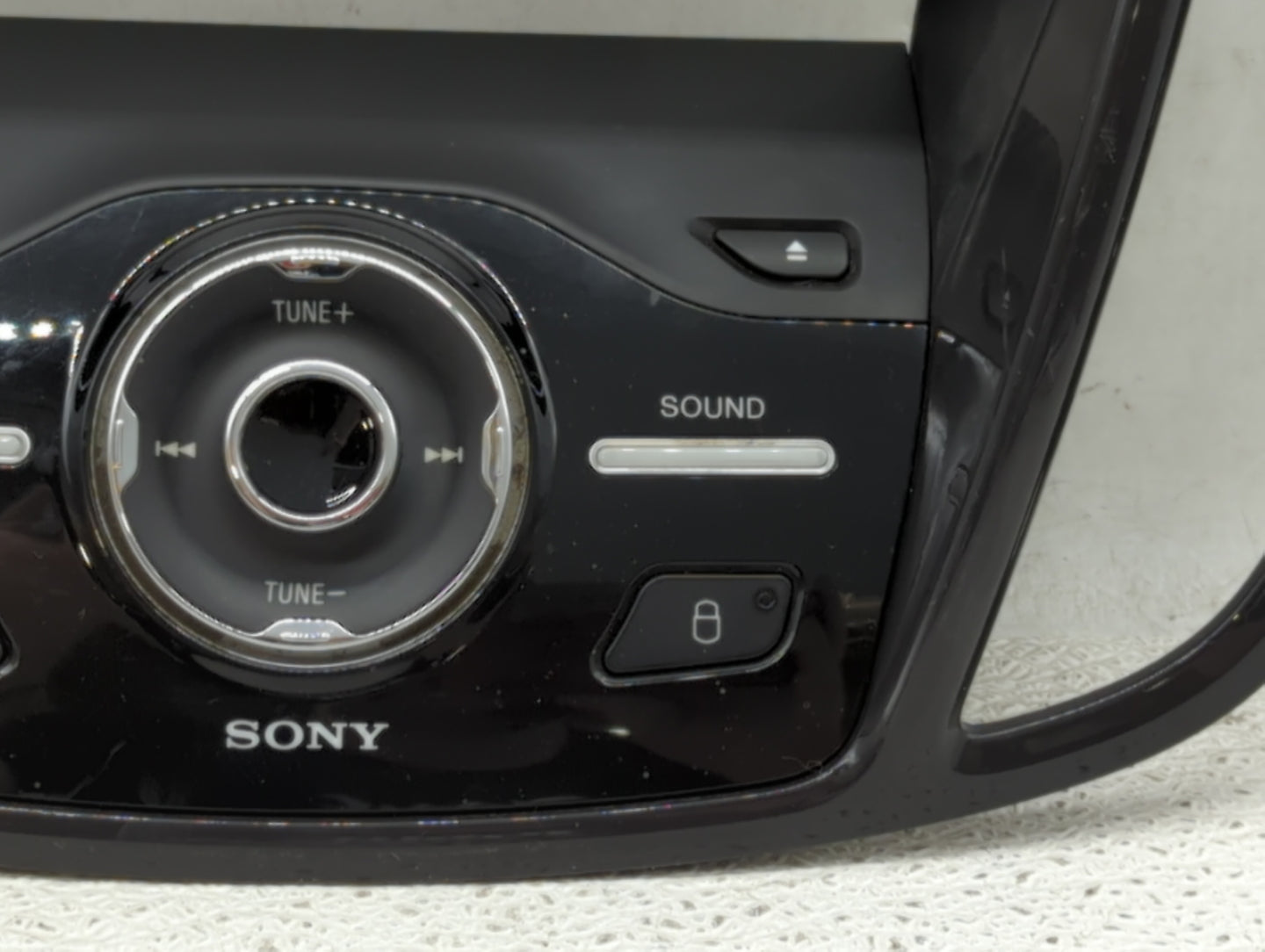 2013-2016 Ford Escape Radio Control Panel - Oemusedautoparts1.com