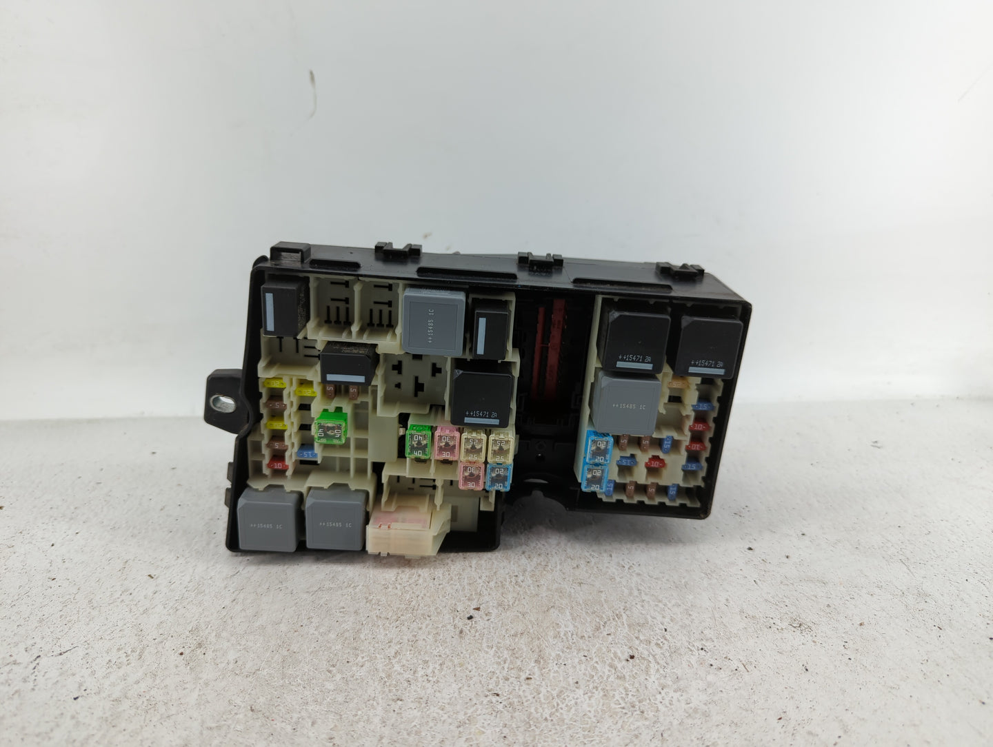 2013-2016 Ford Escape Fusebox Fuse Box Panel Relay Module P/N:AV6T-14A142-AB AV6T-14A067-AD Fits Fits 2013 2014 2015 2016 OE