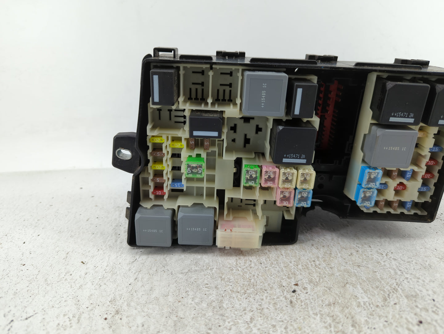 2013-2016 Ford Escape Fusebox Fuse Box Panel Relay Module P/N:AV6T-14A142-AB AV6T-14A067-AD Fits Fits 2013 2014 2015 2016 OE
