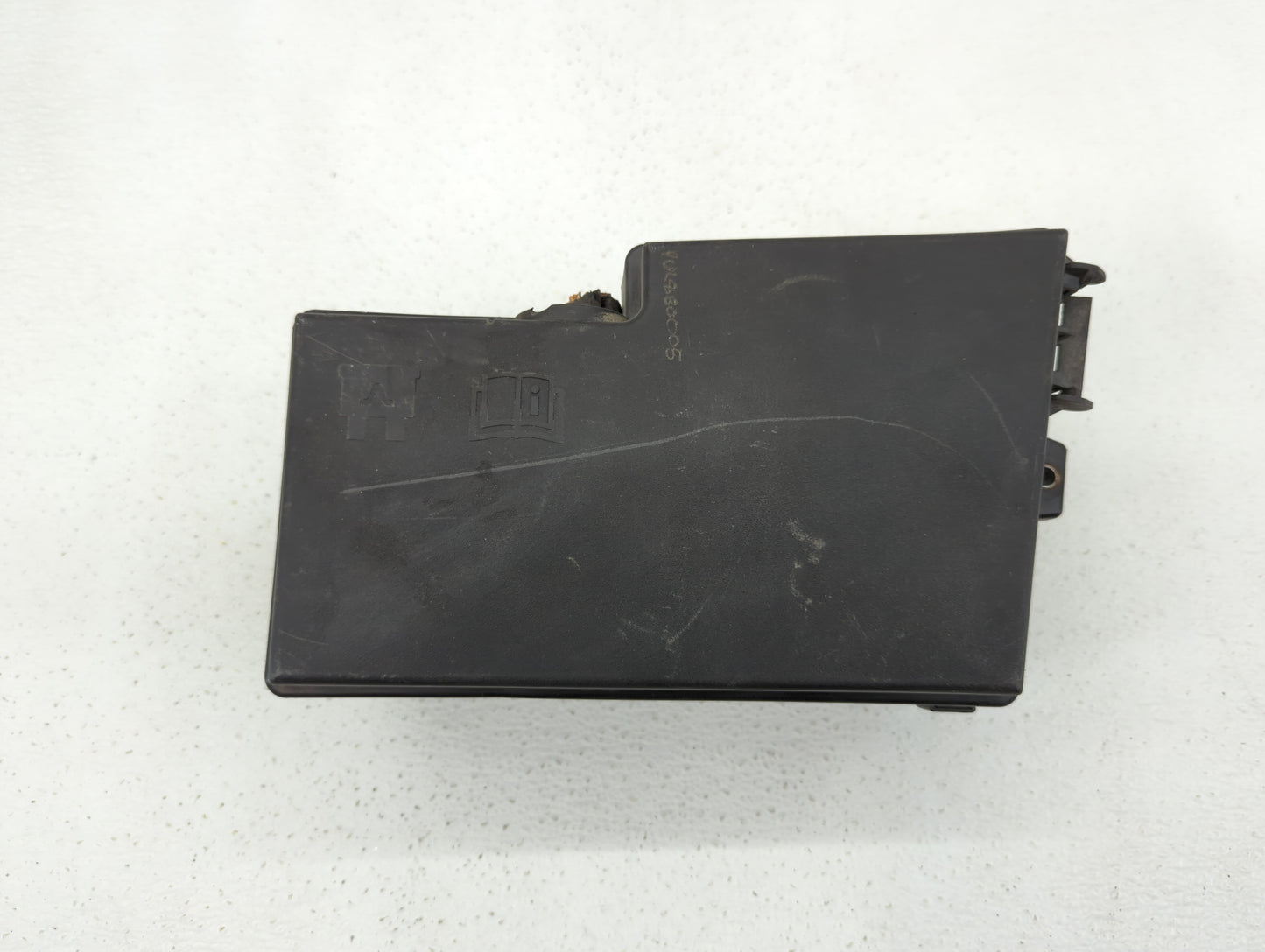 2013-2016 Ford Escape Fusebox Fuse Box Panel Relay Module P/N:AV6T-14A142-AB AV6T-14A067-AD Fits Fits 2013 2014 2015 2016 OE