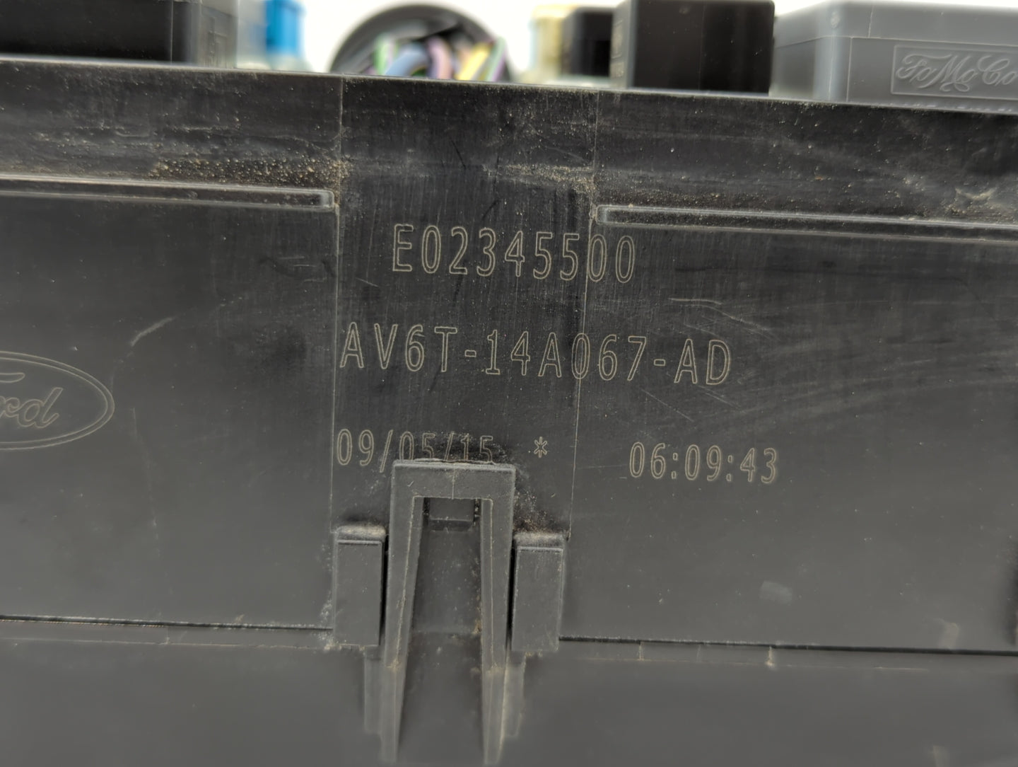 2013-2016 Ford Escape Fusebox Fuse Box Panel Relay Module P/N:AV6T-14A142-AB AV6T-14A067-AD Fits Fits 2013 2014 2015 2016 OE