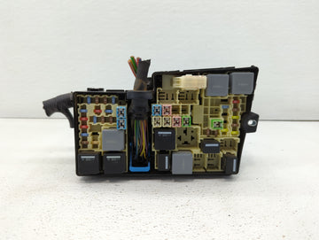 2013-2016 Ford Escape Fusebox Fuse Box Panel Relay Module P/N:AV6T-14A142-AB AV6T-14A067-AD Fits Fits 2013 2014 2015 2016 OEM Used Auto Parts
