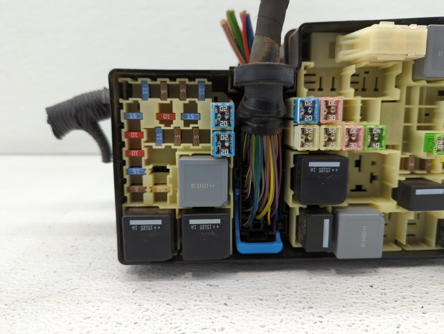 2013-2016 Ford Escape Fusebox Fuse Box Panel Relay Module P/N:AV6T-14A142-AB AV6T-14A067-AD Fits Fits 2013 2014 2015 2016 OE