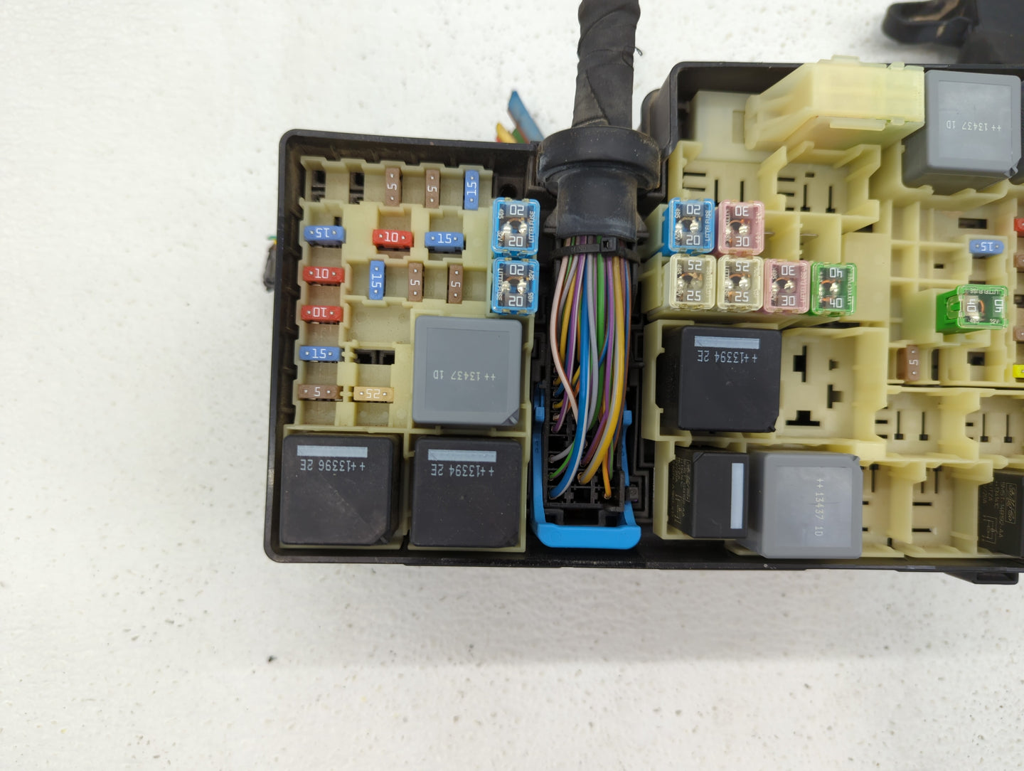 2013-2016 Ford Escape Fusebox Fuse Box Panel Relay Module P/N:AV6T-14A142-AB AV6T-14A067-AD Fits Fits 2013 2014 2015 2016 OE