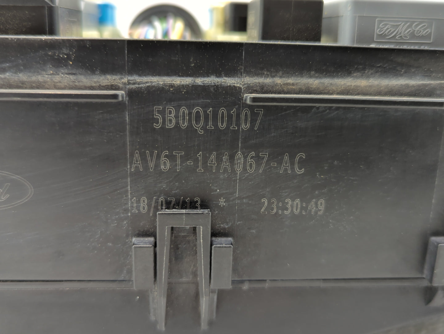 2013-2016 Ford Escape Fusebox Fuse Box Panel Relay Module P/N:AV6T-14A142-AB AV6T-14A067-AD Fits Fits 2013 2014 2015 2016 OE