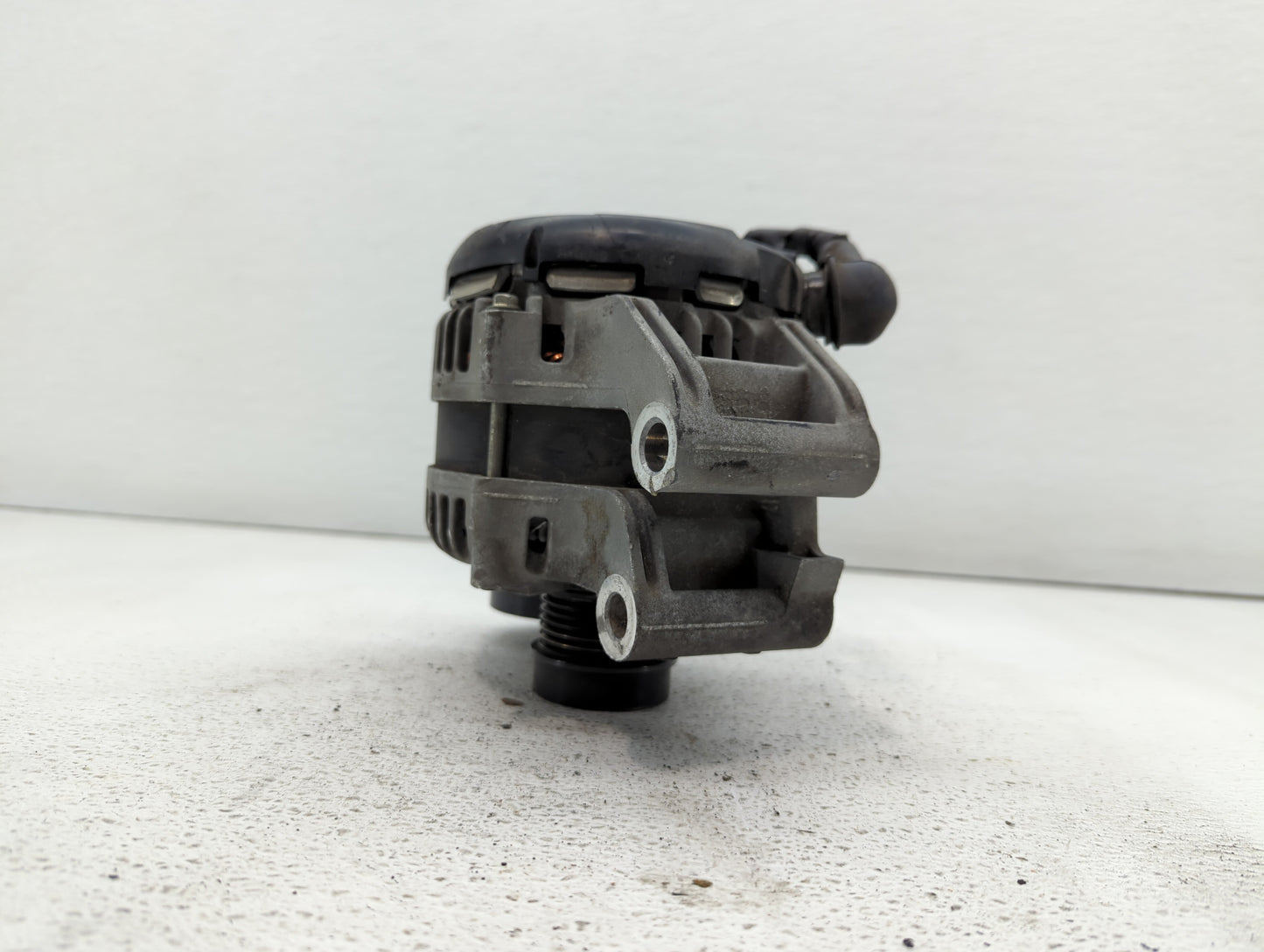 2016 Ford Escape Alternator Replacement Generator Charging Assembly Engine OEM P/N:CJ5T-10300-GA Fits OEM Used Auto Parts - 