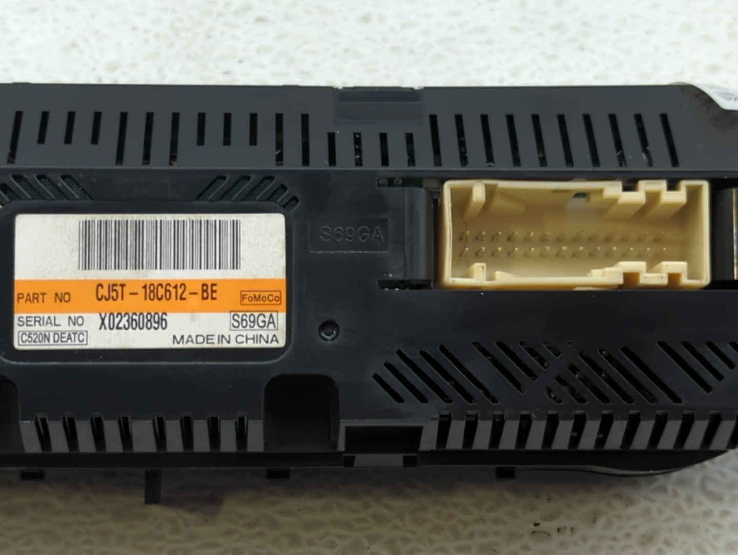 2015-2016 Ford Escape Climate Control Module Temperature AC/Heater Replacement P/N:CJ5T-18C612-BE CJ5T-18C612-BC Fits OEM Us