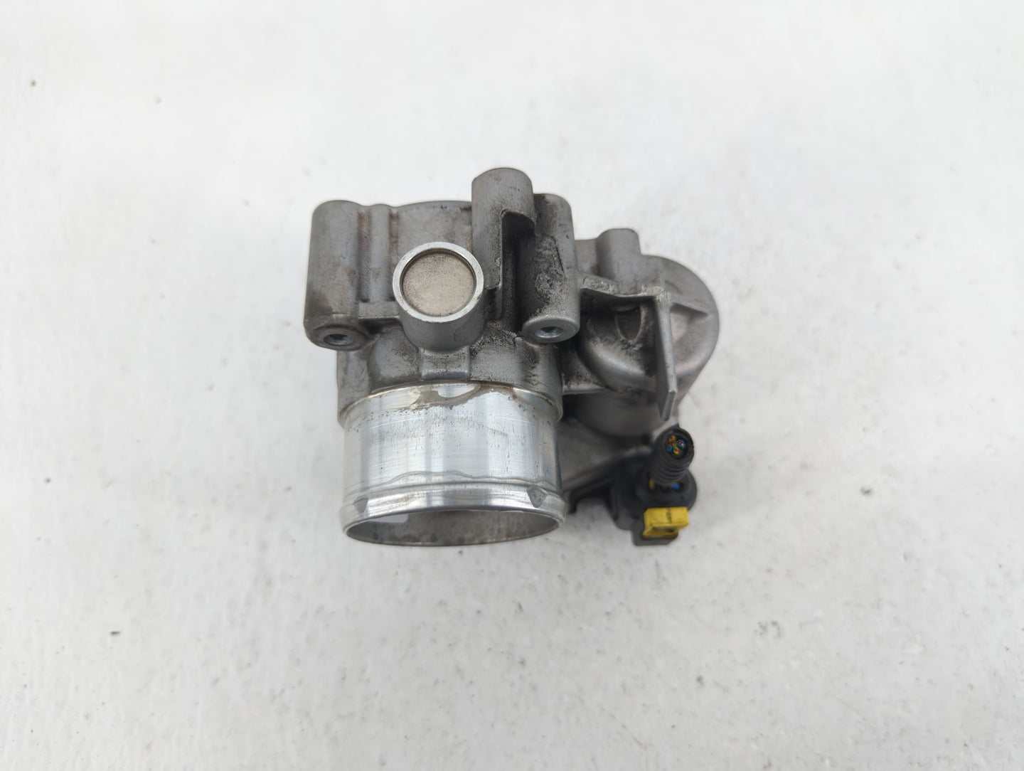 2013-2016 Ford Escape Throttle Body P/N:7S7G-9F991-CA Fits Fits 2013 2014 2015 2016 2017 2018 2019 OEM Used Auto Parts - Oem