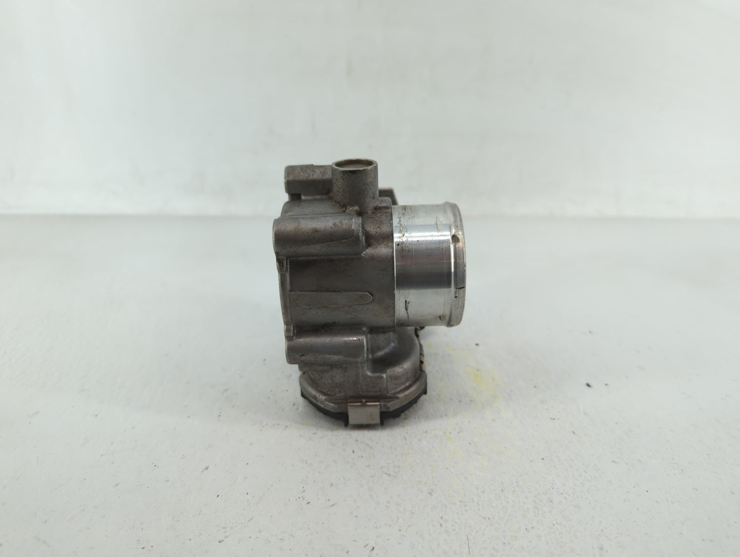 2013-2016 Ford Escape Throttle Body P/N:7S7G-9F991-CA Fits Fits 2013 2014 2015 2016 2017 2018 2019 OEM Used Auto Parts - Oem