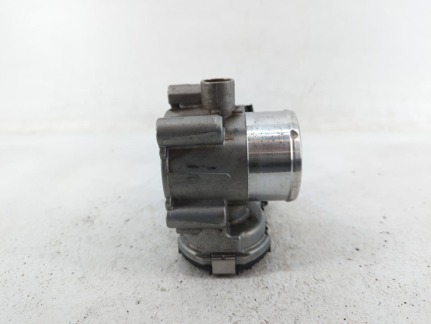 2013-2016 Ford Escape Throttle Body P/N:7S7G-9F991-CA Fits Fits 2013 2014 2015 2016 2017 2018 2019 OEM Used Auto Parts - Oem