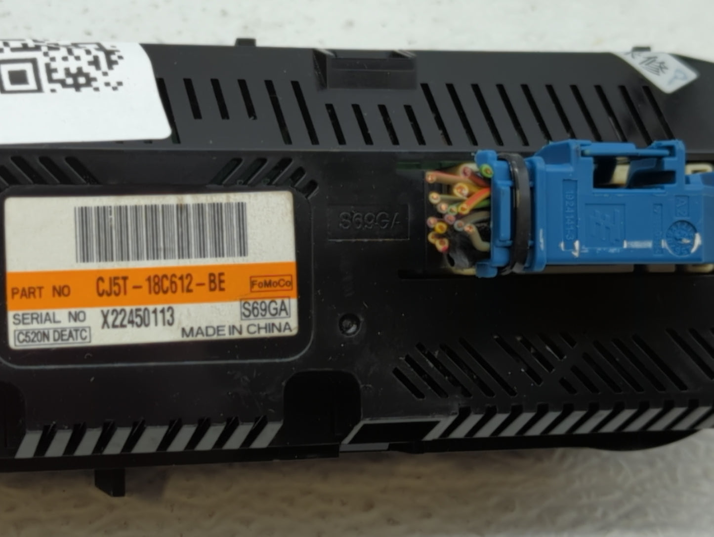 2016 Ford Escape Climate Control Module Temperature AC/Heater Replacement P/N:CJ5T-18C612-BE Fits OEM Used Auto Parts - Oemu