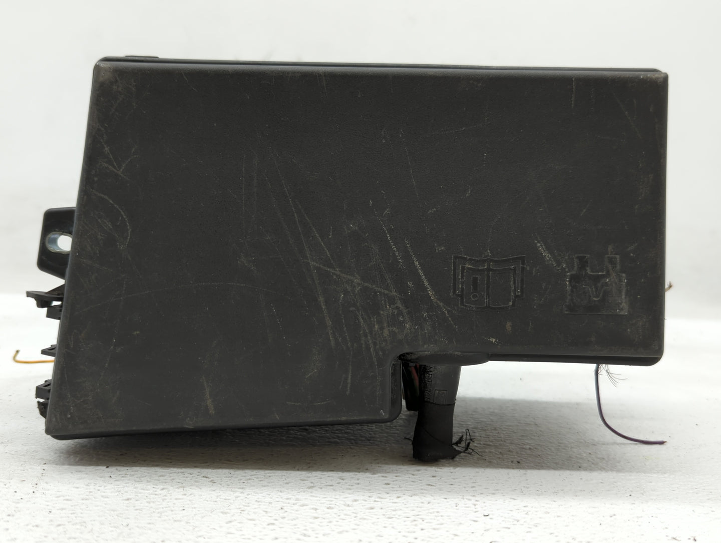 2013-2016 Ford Escape Fusebox Fuse Box Panel Relay Module P/N:AV6T-14A067-AB AV6T-14A067-AC Fits Fits 2013 2014 2015 2016 OE