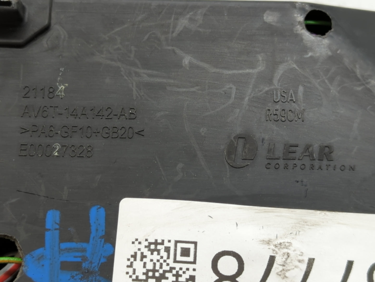 2013-2016 Ford Escape Fusebox Fuse Box Panel Relay Module P/N:AV6T-14A067-AB AV6T-14A067-AC Fits Fits 2013 2014 2015 2016 OE