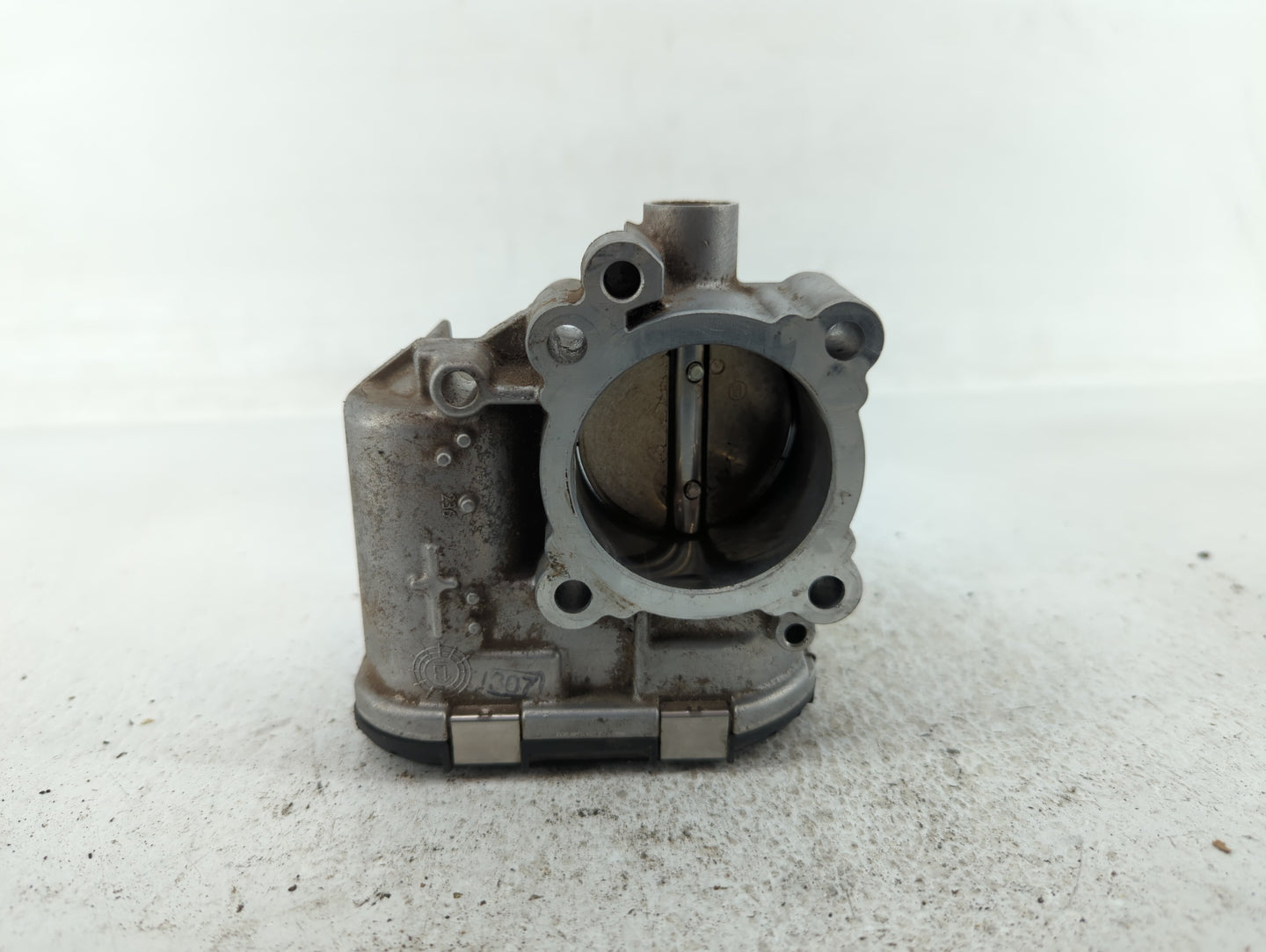 2013-2016 Ford Escape Throttle Body P/N:7S7G-9F991-CA Fits Fits 2013 2014 2015 2016 2017 2018 2019 OEM Used Auto Parts - Oem