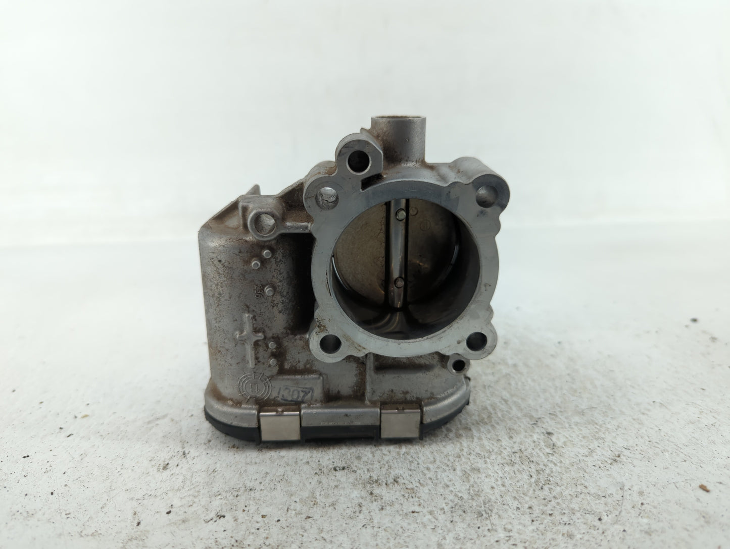 2013-2016 Ford Escape Throttle Body P/N:7S7G-9F991-CA Fits Fits 2013 2014 2015 2016 2017 2018 2019 OEM Used Auto Parts - Oem