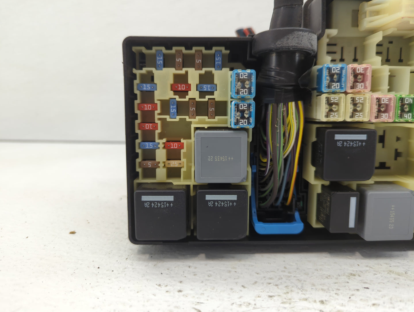 2013-2016 Ford Escape Fusebox Fuse Box Panel Relay Module P/N:AV6T-14A067-AC AV6T-14A067-AB Fits Fits 2013 2014 2015 2016 OE