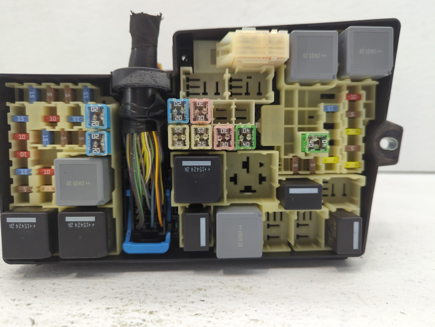 2013-2016 Ford Escape Fusebox Fuse Box Panel Relay Module P/N:AV6T-14A067-AC AV6T-14A067-AB Fits Fits 2013 2014 2015 2016 OE
