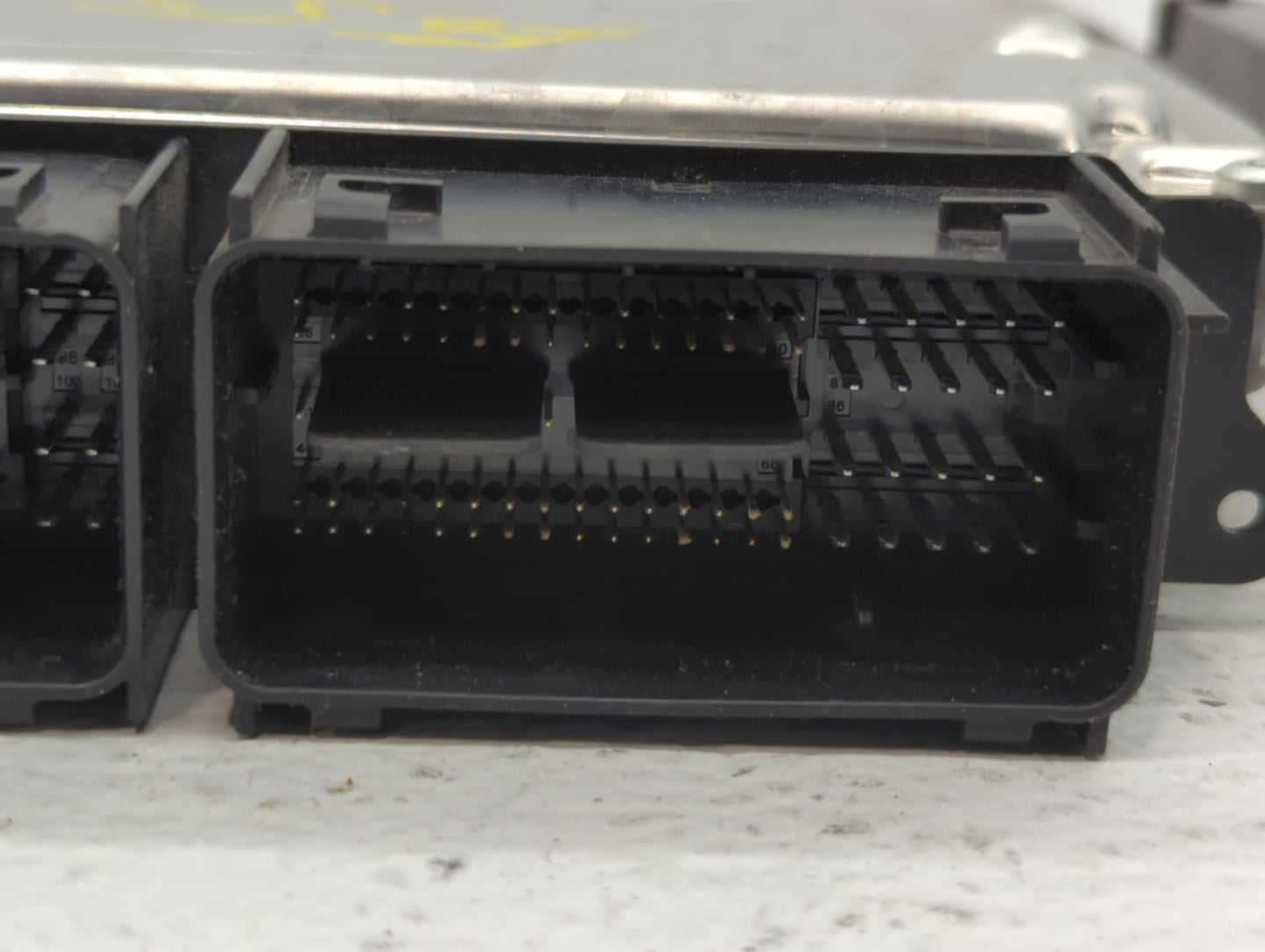 2015-2016 Ford Escape PCM Engine Control Computer ECU ECM PCU OEM P/N:FJ5A-12B684-BA FJ5A-12A650-PA Fits Fits 2015 2016 OEM 