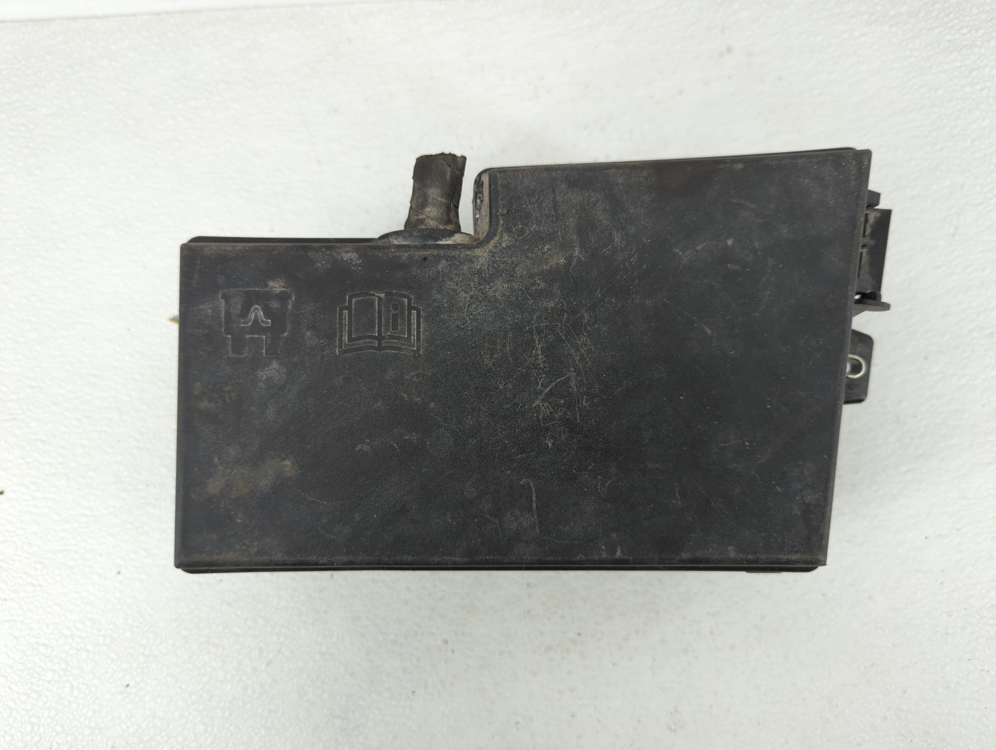 2013-2016 Ford Escape Fusebox Fuse Box Panel Relay Module P/N:AV6T-14A067-AD AV6T-14A067-AC Fits Fits 2013 2014 2015 2016 OE