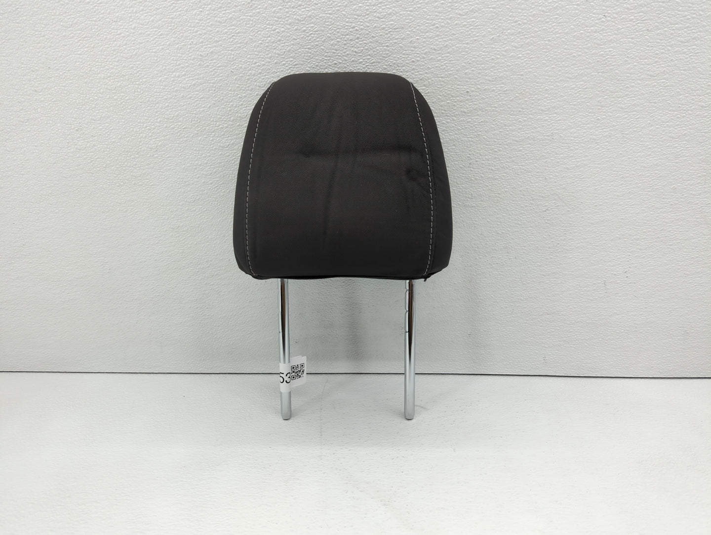 2016-2019 Ford Escape Headrest Head Rest Front Driver Passenger Seat - Oemusedautoparts1.com