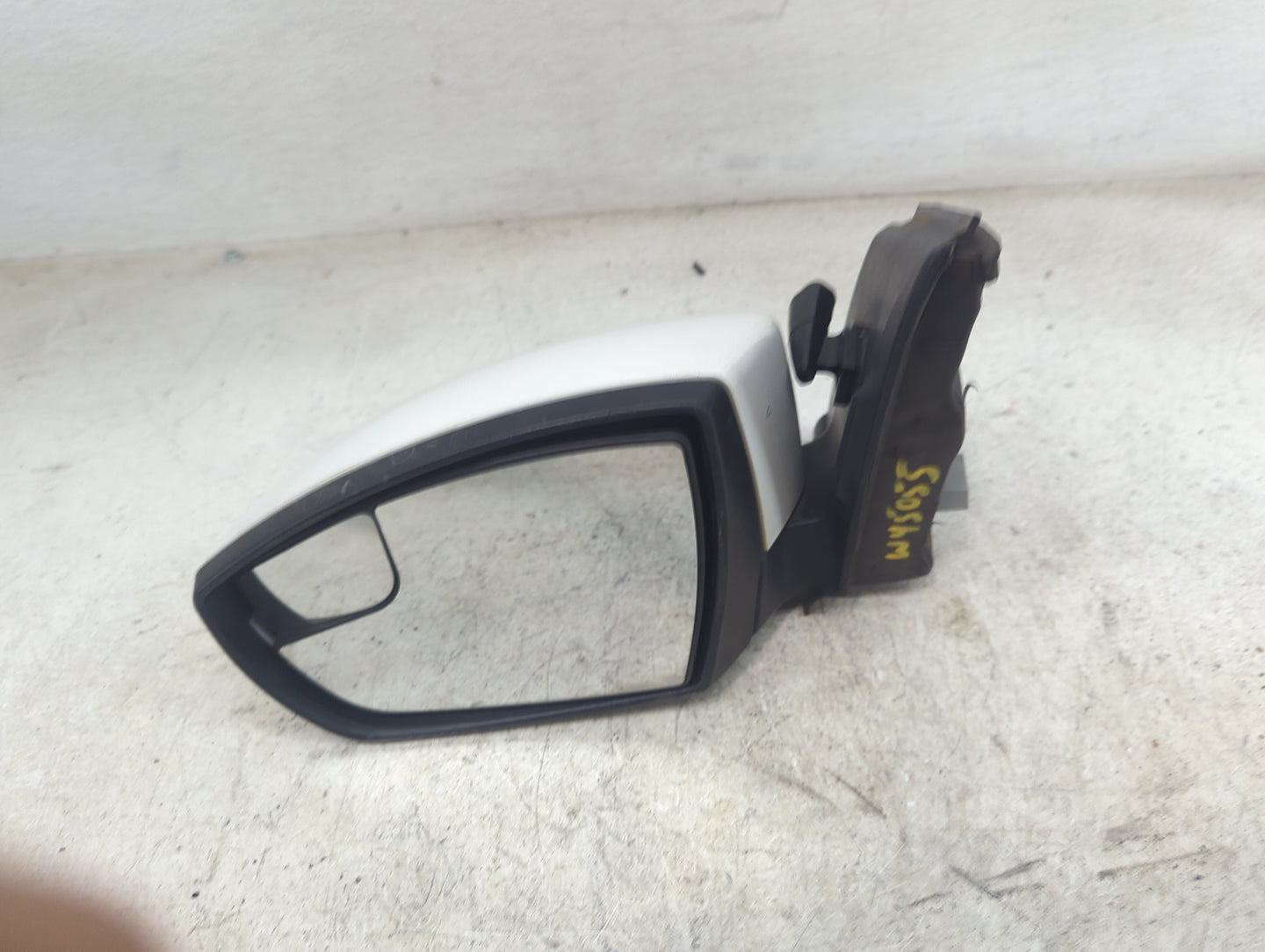 2013-2016 Ford Escape Driver Side View Mirror - Left Door Mirror OEM Used - Oemusedautoparts1.com