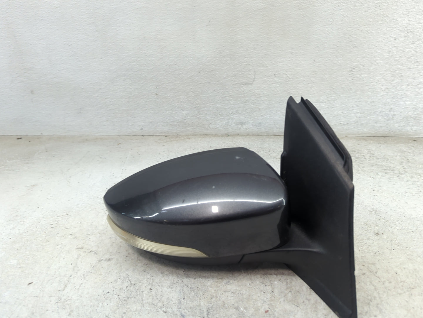 2013-2016 Ford Escape Passenger Side View Mirror - Right Door Mirror OEM Used - Oemusedautoparts1.com