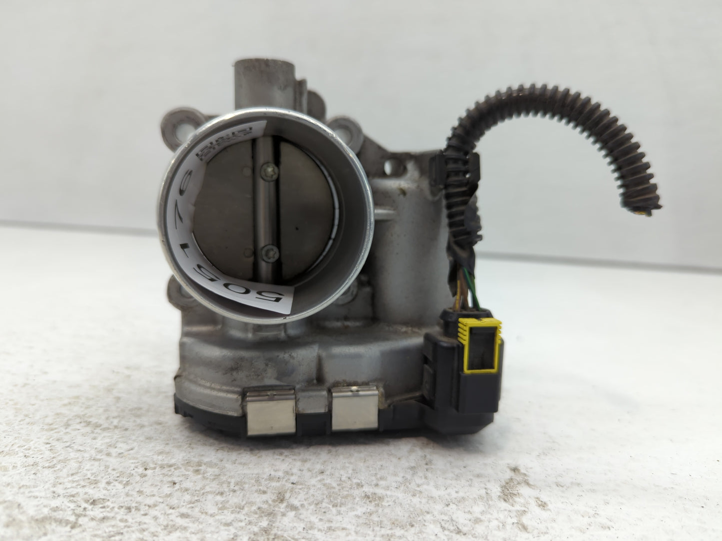2013-2016 Ford Escape Throttle Body P/N:7S7G-9F991-CA Fits Fits 2013 2014 2015 2016 2017 2018 2019 OEM Used Auto Parts - Oem