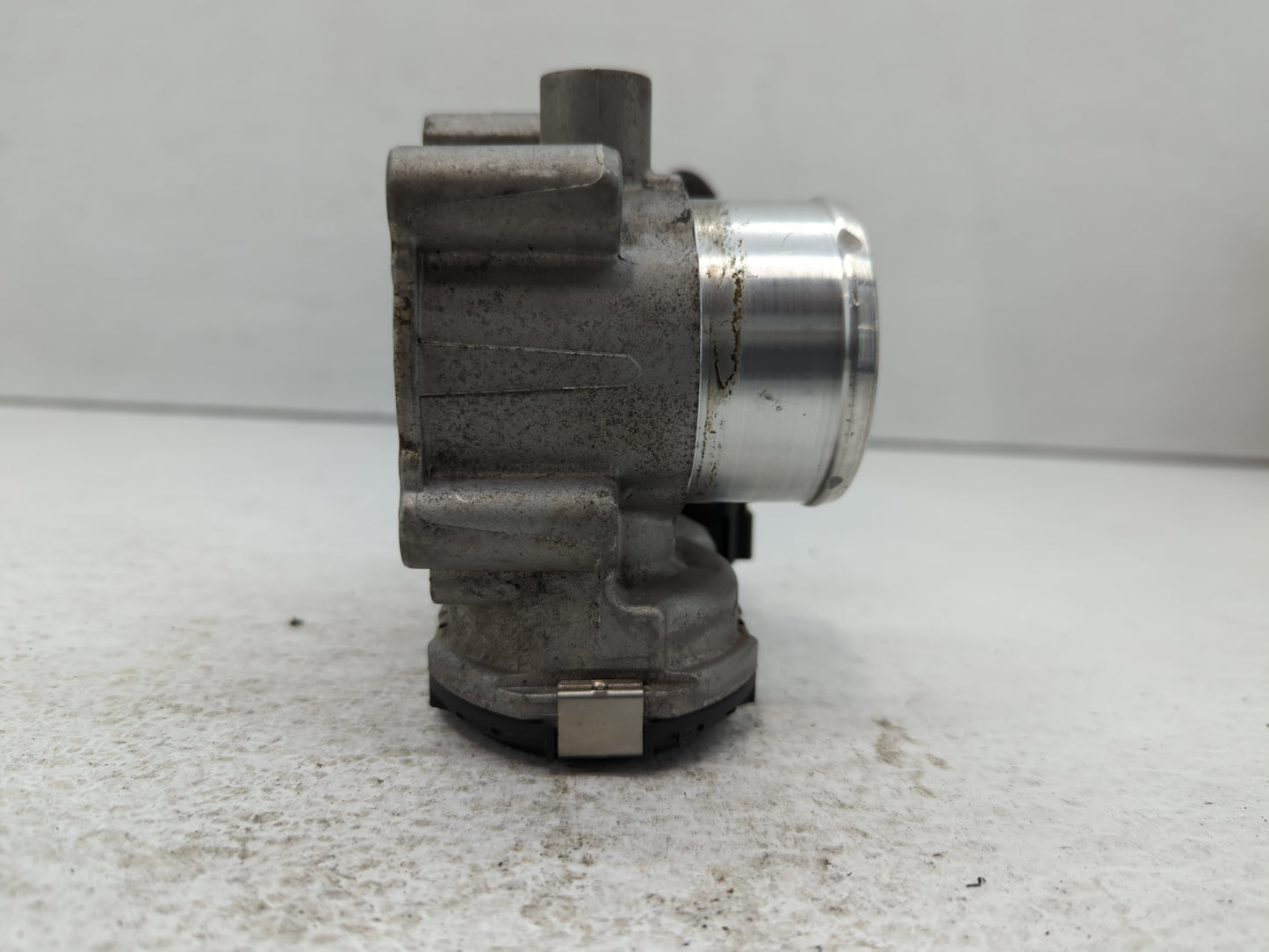 2013-2016 Ford Escape Throttle Body P/N:7S7G-9F991-CA Fits Fits 2013 2014 2015 2016 2017 2018 2019 OEM Used Auto Parts - Oem