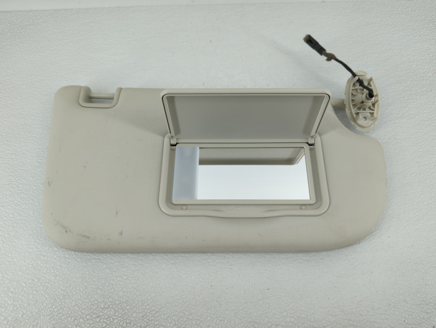 2013-2019 Ford Escape Sun Visor Shade Replacement Passenger Right Mirror Fits Fits 2013 2014 2015 2016 2017 2018 2019 OEM Us