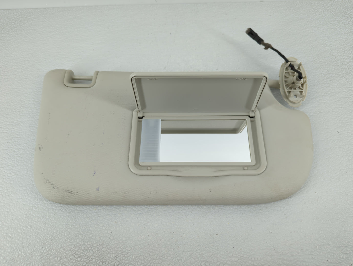 2013-2019 Ford Escape Sun Visor Shade Replacement Passenger Right Mirror Fits Fits 2013 2014 2015 2016 2017 2018 2019 OEM Us
