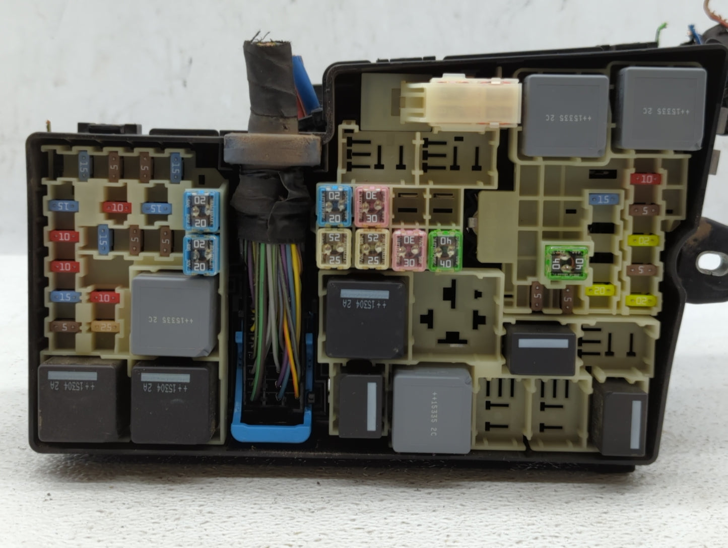 2013-2016 Ford Escape Fusebox Fuse Box Panel Relay Module P/N:AV6T-14A142-AB AV6T-14A067-AC Fits Fits 2013 2014 2015 2016 OE