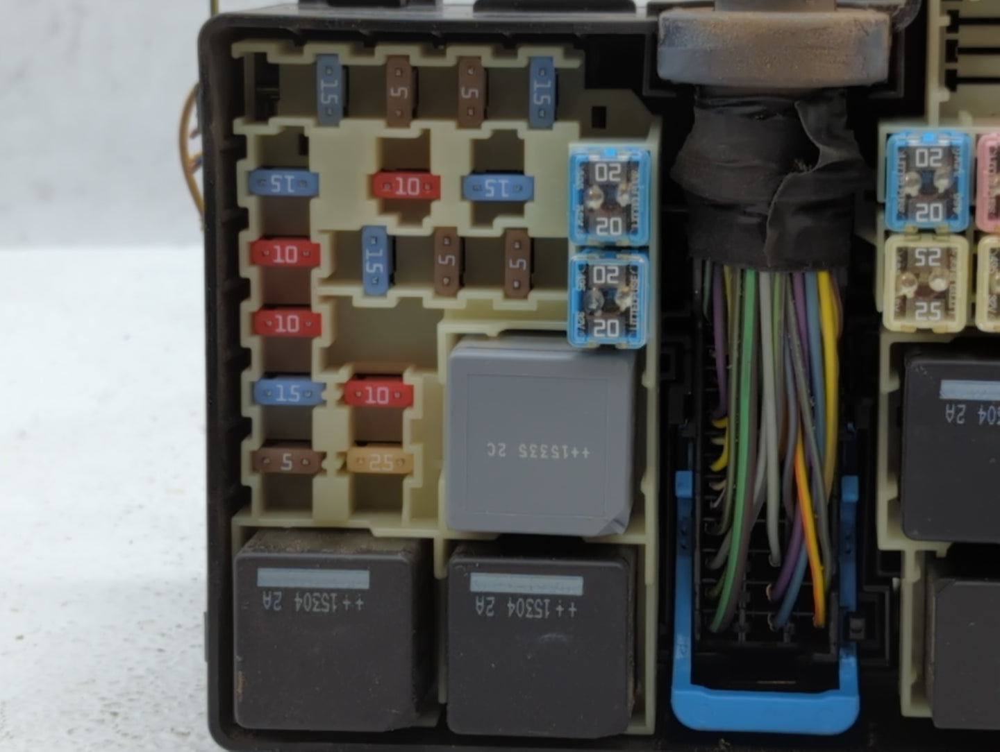 2013-2016 Ford Escape Fusebox Fuse Box Panel Relay Module P/N:AV6T-14A142-AB AV6T-14A067-AC Fits Fits 2013 2014 2015 2016 OE