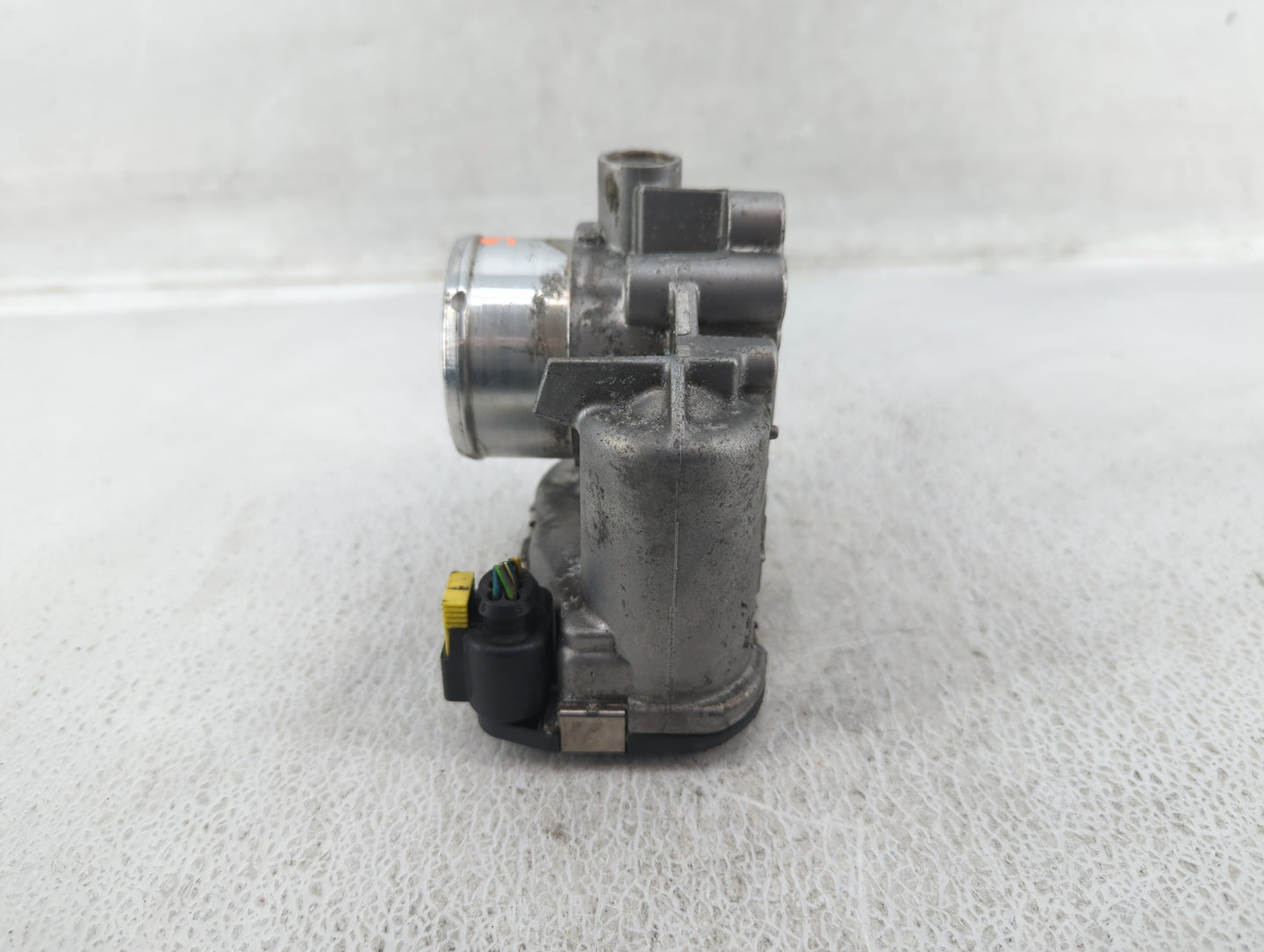 2013-2016 Ford Escape Throttle Body P/N:7S7G-9F991-CA Fits Fits 2013 2014 2015 2016 2017 2018 2019 OEM Used Auto Parts - Oem