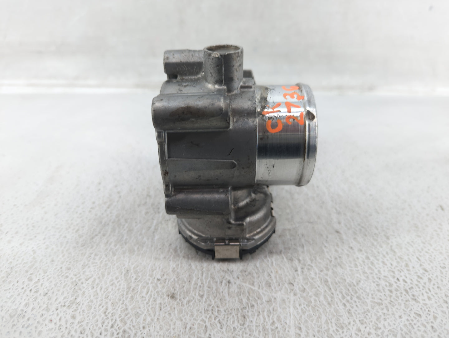 2013-2016 Ford Escape Throttle Body P/N:7S7G-9F991-CA Fits Fits 2013 2014 2015 2016 2017 2018 2019 OEM Used Auto Parts - Oem