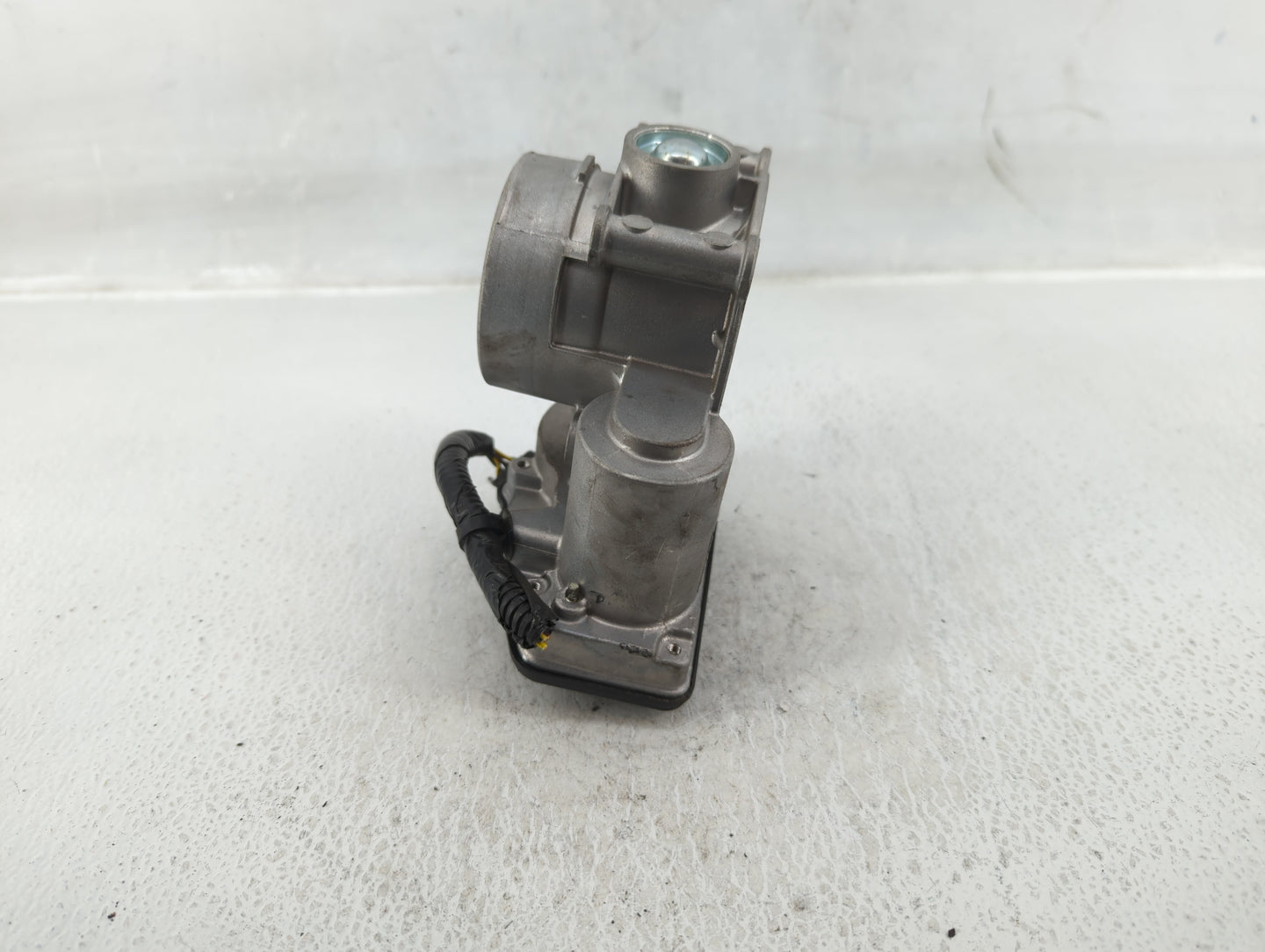 2013-2022 Ford Escape Throttle Body P/N:DS7E-9F991-AJ Fits Fits 2013 2014 2015 2016 2017 2018 2019 2020 2021 2022 OEM Used A