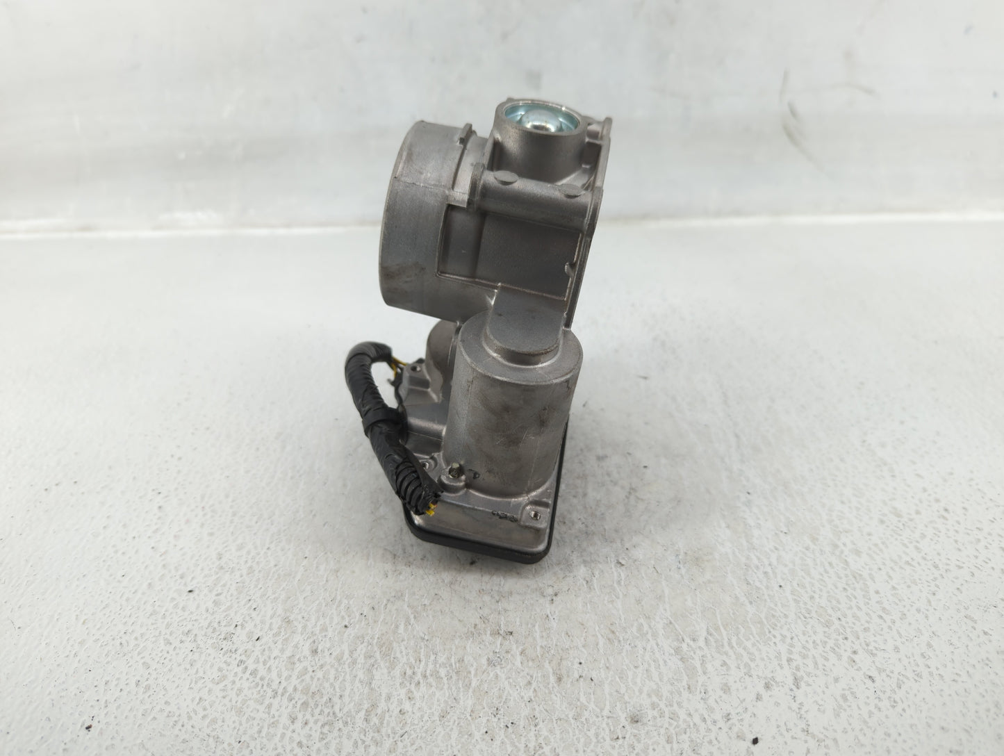 2013-2022 Ford Escape Throttle Body P/N:DS7E-9F991-AJ Fits Fits 2013 2014 2015 2016 2017 2018 2019 2020 2021 2022 OEM Used A