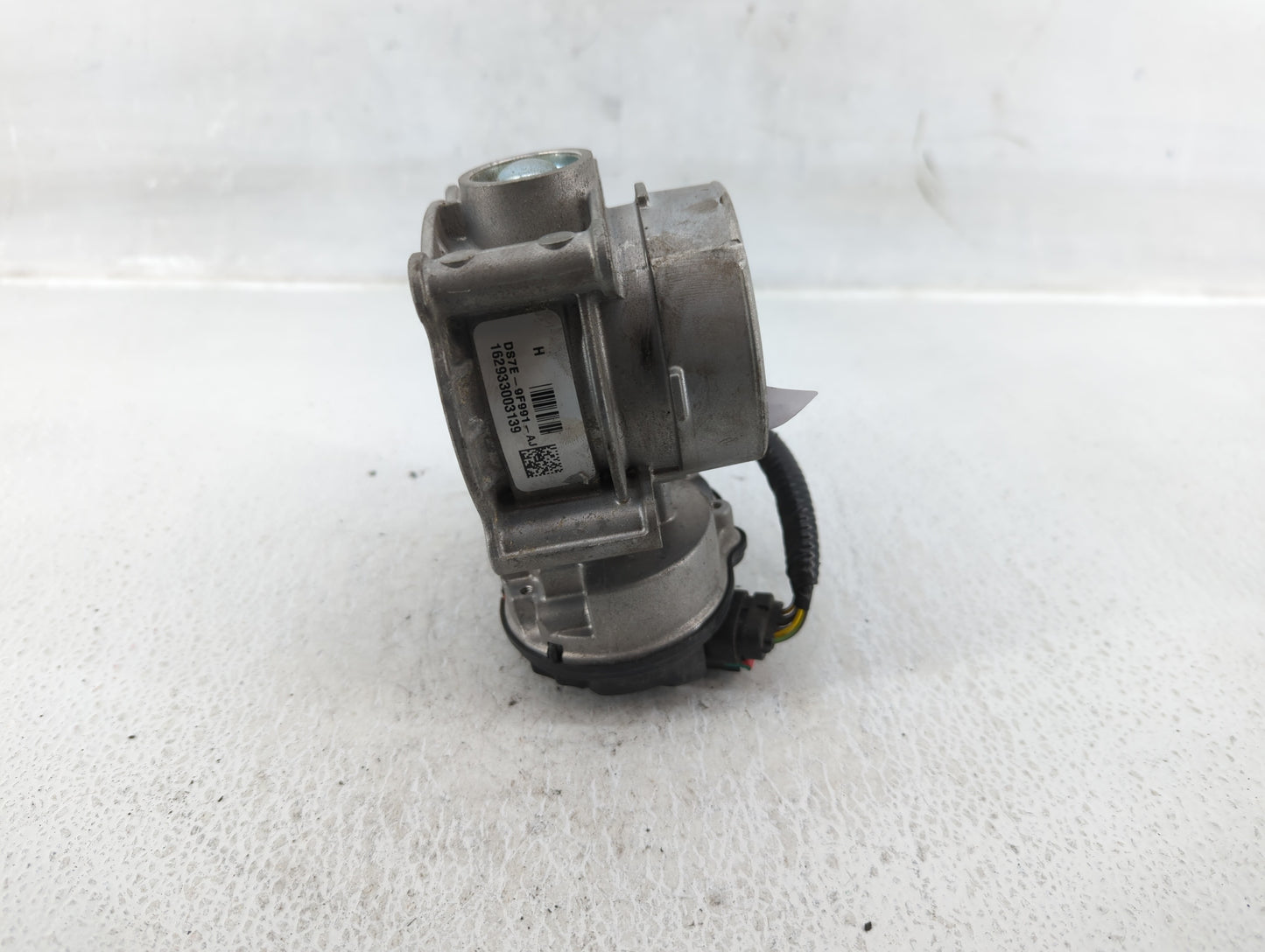 2013-2022 Ford Escape Throttle Body P/N:DS7E-9F991-AJ Fits Fits 2013 2014 2015 2016 2017 2018 2019 2020 2021 2022 OEM Used A