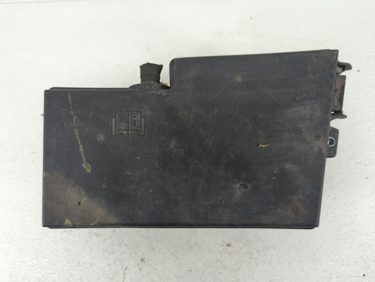 2013-2016 Ford Escape Fusebox Fuse Box Panel Relay Module P/N:AV6T-14A067-AD Fits Fits 2013 2014 2015 2016 OEM Used Auto Par