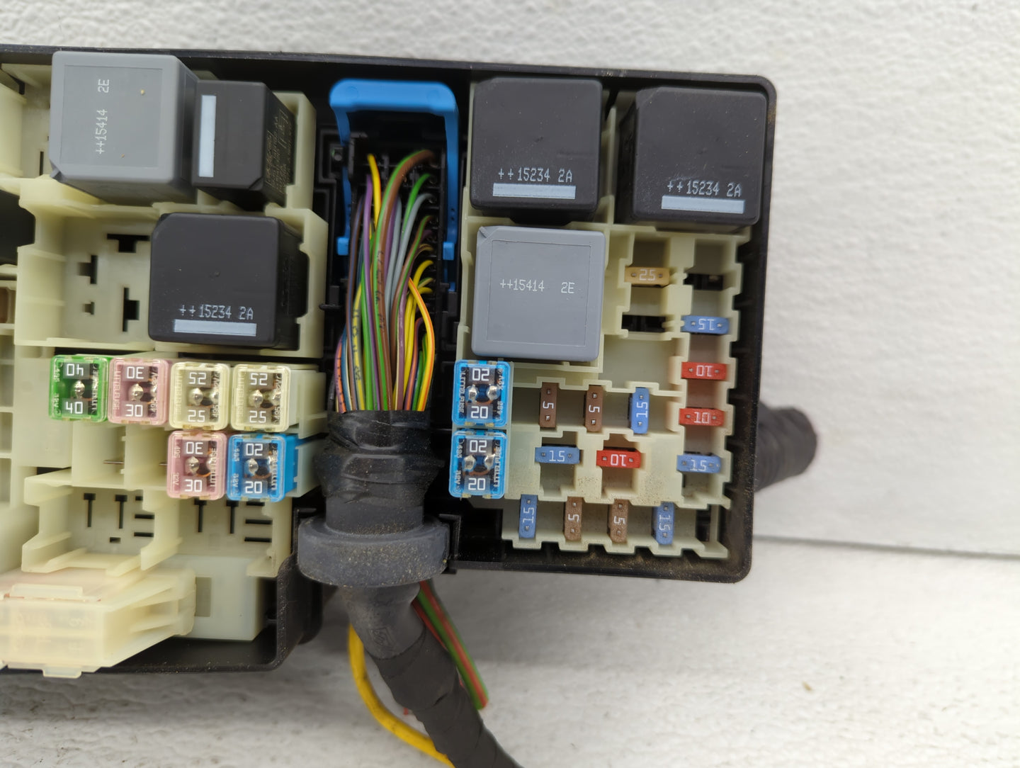2013-2016 Ford Escape Fusebox Fuse Box Panel Relay Module P/N:AV6T-14A067-AD Fits Fits 2013 2014 2015 2016 OEM Used Auto Par
