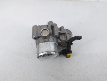 2013-2016 Ford Escape Throttle Body P/N:7S7G-9F991-CA Fits Fits 2013 2014 2015 2016 2017 2018 2019 OEM Used Auto Parts