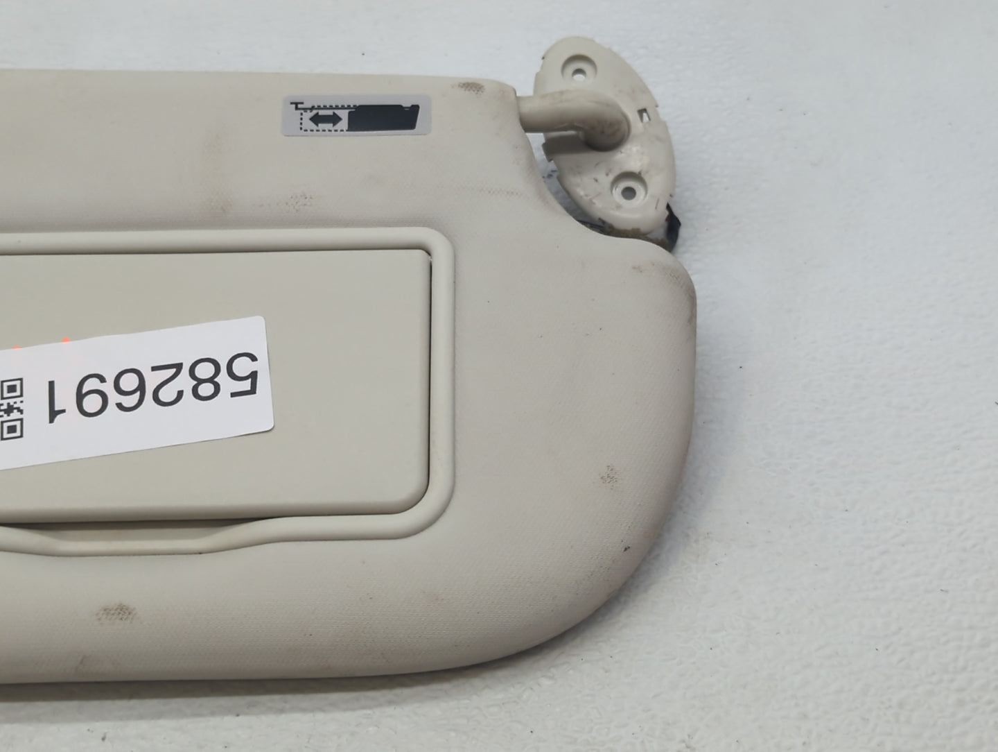 2013-2019 Ford Escape Sun Visor Shade Replacement Passenger Right Mirror Fits Fits 2013 2014 2015 2016 2017 2018 2019 OEM Us