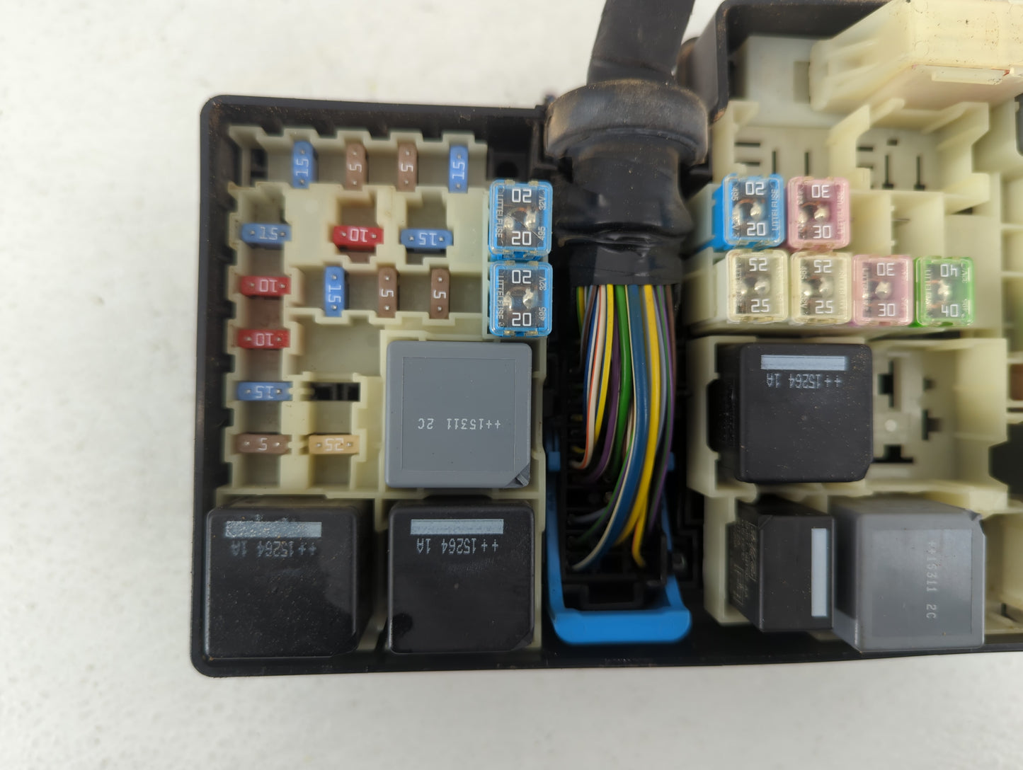 2013-2016 Ford Escape Fusebox Fuse Box Panel Relay Module P/N:AV6T-14A067-AD Fits Fits 2013 2014 2015 2016 OEM Used Auto Par