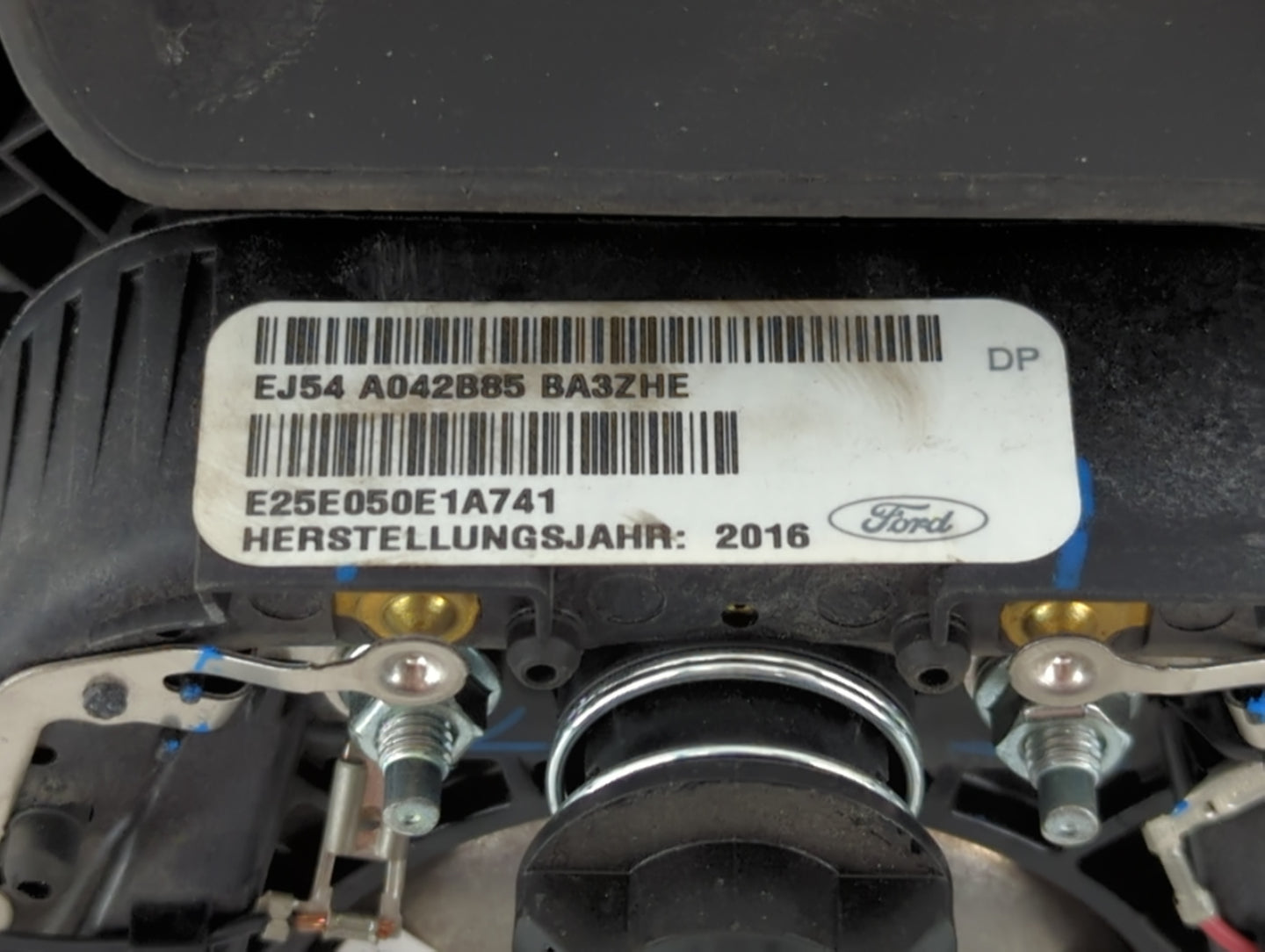 2015-2016 Ford Escape Air Bag Driver Left Steering Wheel Mounted P/N:EJ54 A042B85 Fits Fits 2015 2016 OEM Used Auto Parts - 