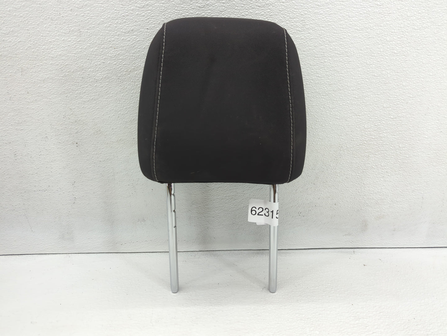 2016 Ford Escape Headrest Head Rest Front Driver Passenger Seat Fits OEM Used Auto Parts - Oemusedautoparts1.com